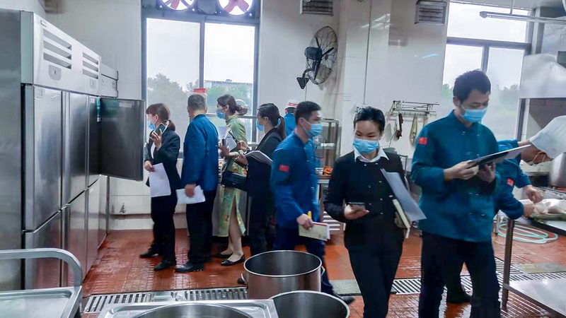 烘焙新手必备：工具与原料搭配全解析